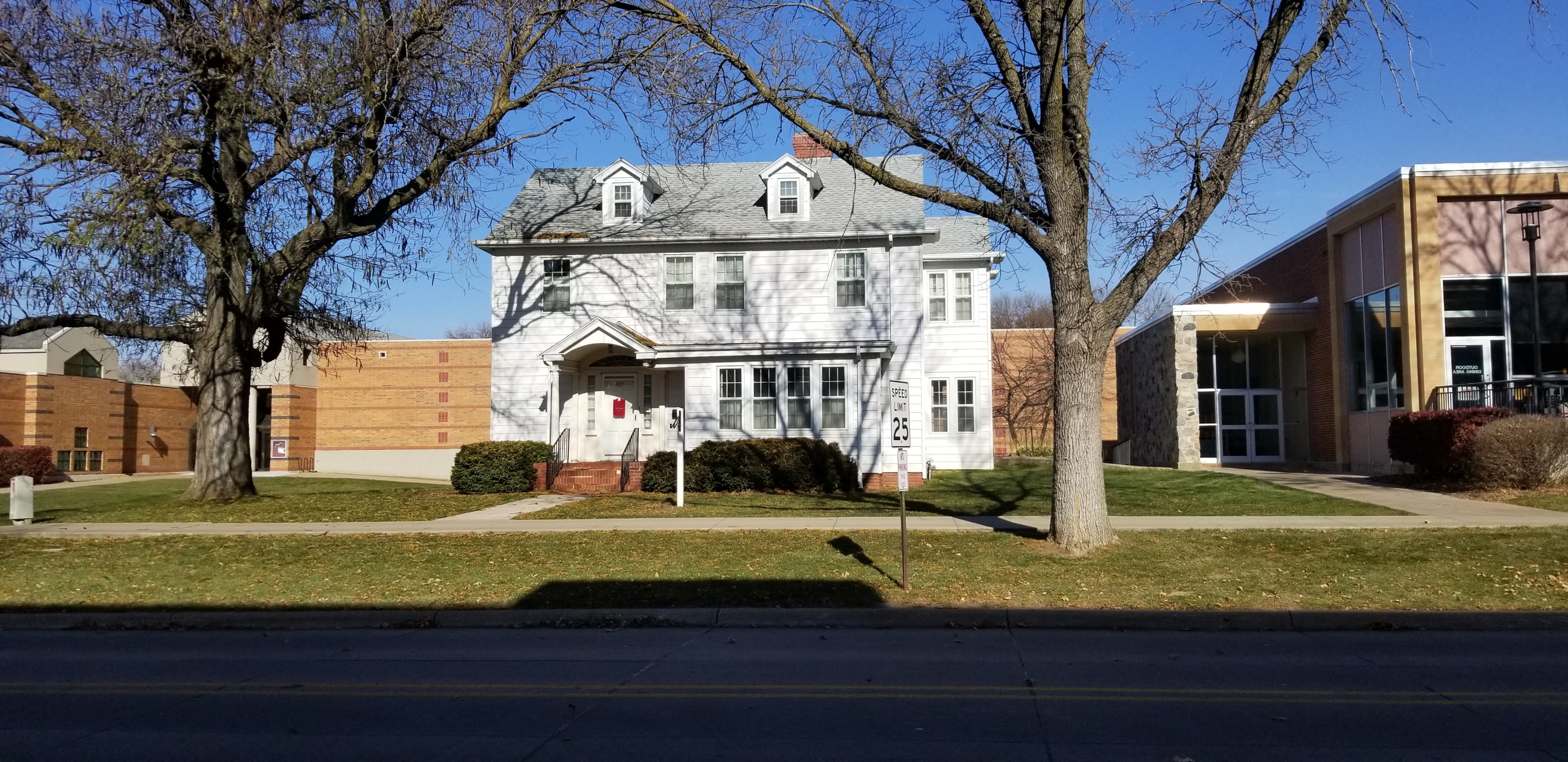 Alumni House-Resized.jpg