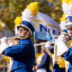 9642_homecoming_parade_20231028 (1).jpg