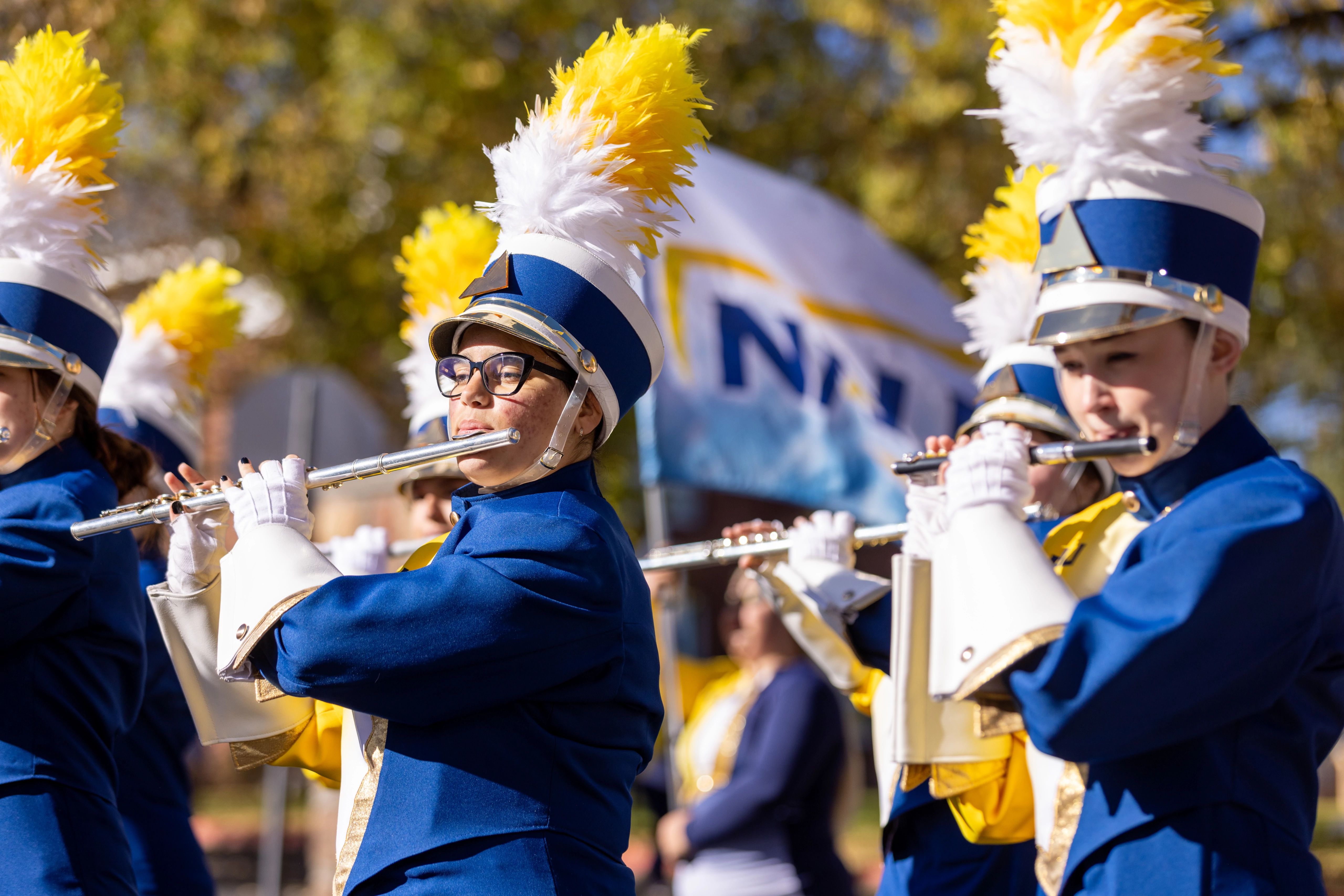 9642_homecoming_parade_20231028 (1).jpg