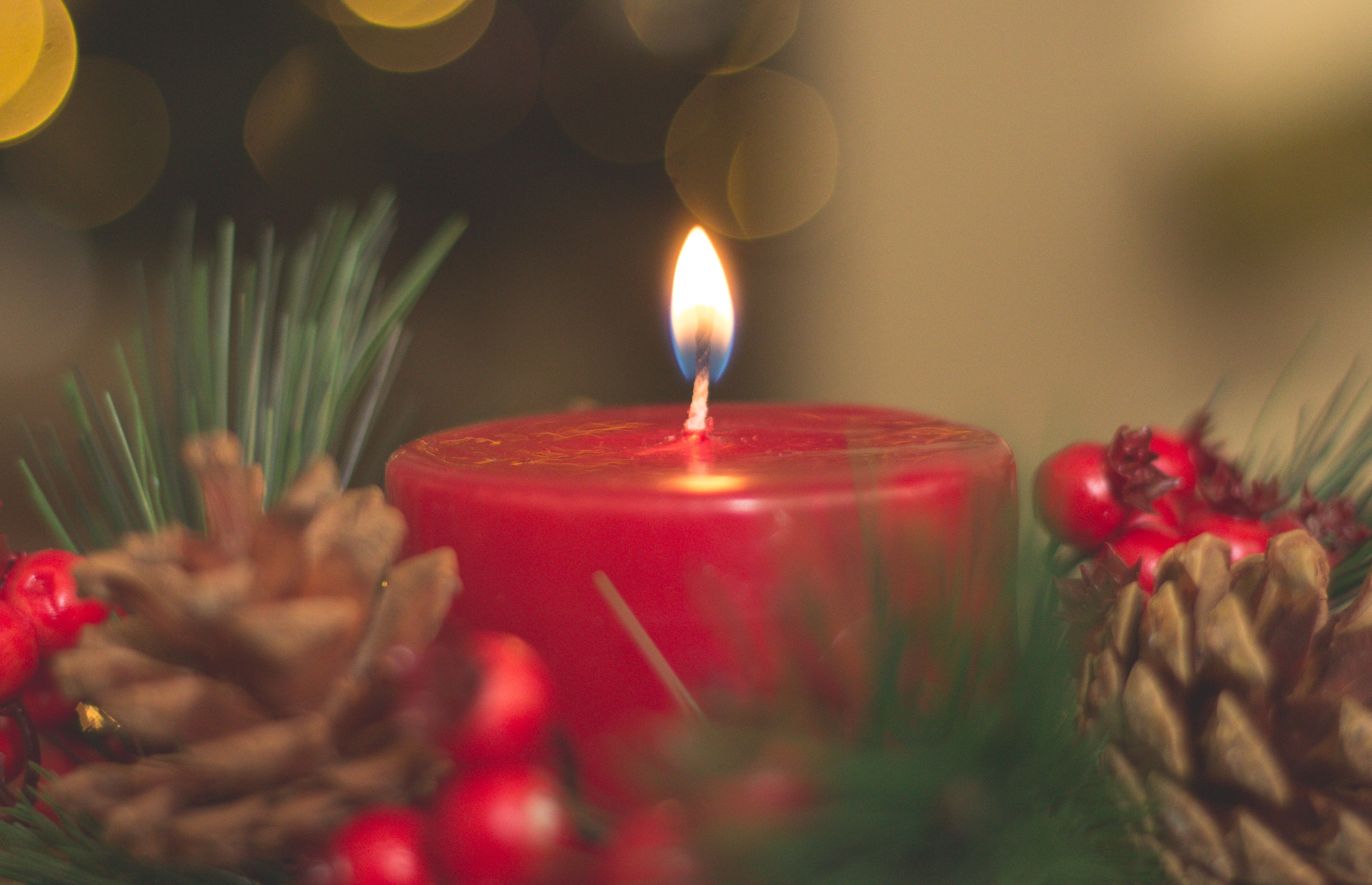 advent-balls-blur-714898 1.jpg