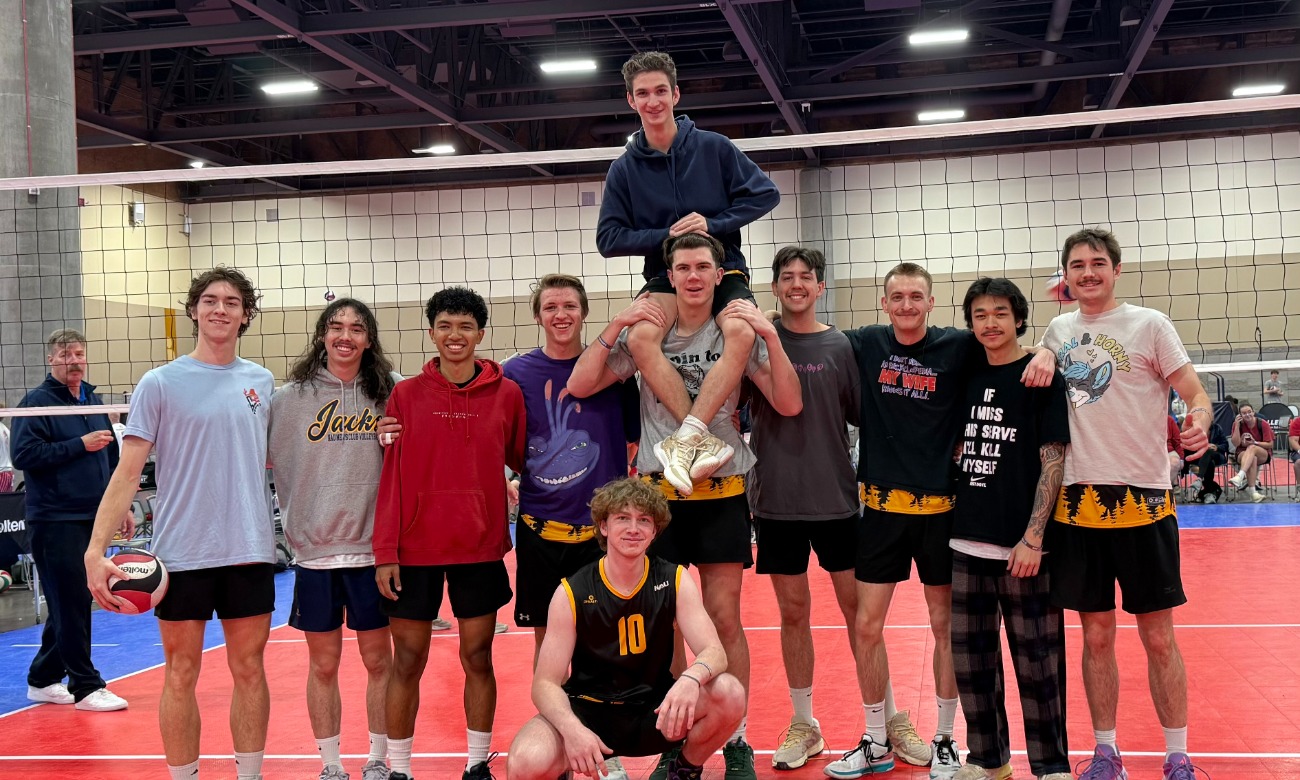 Men's Volleyball at NAU club tryouts.png